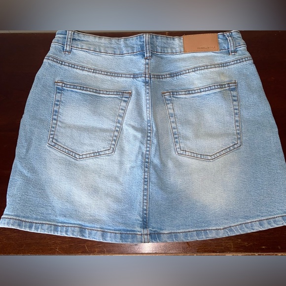 Kendall&Kylie Denim Skirt - Picture 3 of 4